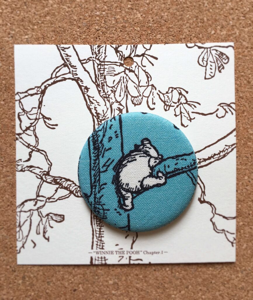 クマのプーさん展の布バッジ