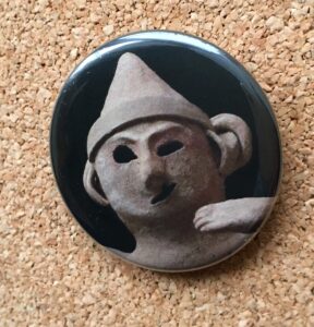 日本の素朴絵展の缶バッジ