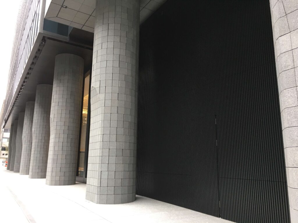 アーティゾン美術館の外観